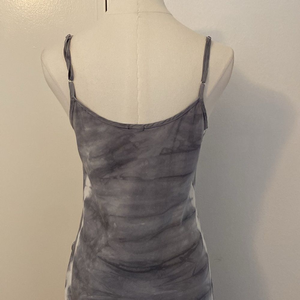 Monrow Gray & White Tie Dye Midi Dress Size Small - Picture 7 of 14